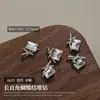 Accesorios para Uñas Lazo Largo de Ángulo Recto con Diamantes Apilados, Caramelo de Roca Blanco Brillante, Lazo Lateral Plateado Producto Terminado con Diamantes Apilados
