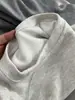Sudadera con bordado de letras pequeñas y vigorosa para mujer, cuello redondo, manga larga, suelta, combina con todo, estilo casual pequeño para primavera y otoño