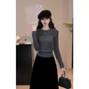 Estilo suave y casual 2026 invierno nuevo para mujer gris de alta gama versátil adelgazante de manga larga tejido con cuello camisero