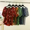 Blusa de Algodão e Seda de Manga Curta para Mulheres, Nova Estampa Floral, Camiseta Solta com Mangas Morcego Off-Shoulder, Tamanho Plus