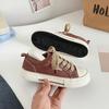 Versión Coreana 2025 Otoño Zapatos de Lona con Punta de Mango para Mujer Zapatos Blancos de Suela Gruesa Tenis Casuales de Caña Baja Gd53
