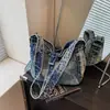 Bolso Bandolera de Mezclilla Sencillo y Versátil para Estudiantes Universitarios Nuevo Verano 2026 Bolso Tote Retro de Gran Capacidad