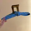 Pinza para el Cabello de Tela de Acrílico con Tachuelas de Diamante y Diseño Único en Forma de Cruz para Recogidos en la Parte Trasera de la Cabeza