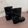 Fivela de Cinto Sazonal Primeiro Encontro Botas Martin para Motociclista Femininas 2026 Novas Botas de Outono com Rebites, Cano Peludo e Salto Grosso, Botas Curtas