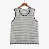 Roupa Exterior Feminina Plus Size com um Estiloso Design de Colete de Tricô Listrado para o Verão de 2026, Adequado para Mulheres Curvilíneas, Roupa de Baixo Casual com Alças V23928