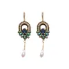 Ganchos de Oreja de Perla con Borla de Cristal Incrustada de Diamantes Estilo Étnico Retro Lujo Ligero Diseño de Pendientes de Gama Alta Pendientes de Nicho para Mujer