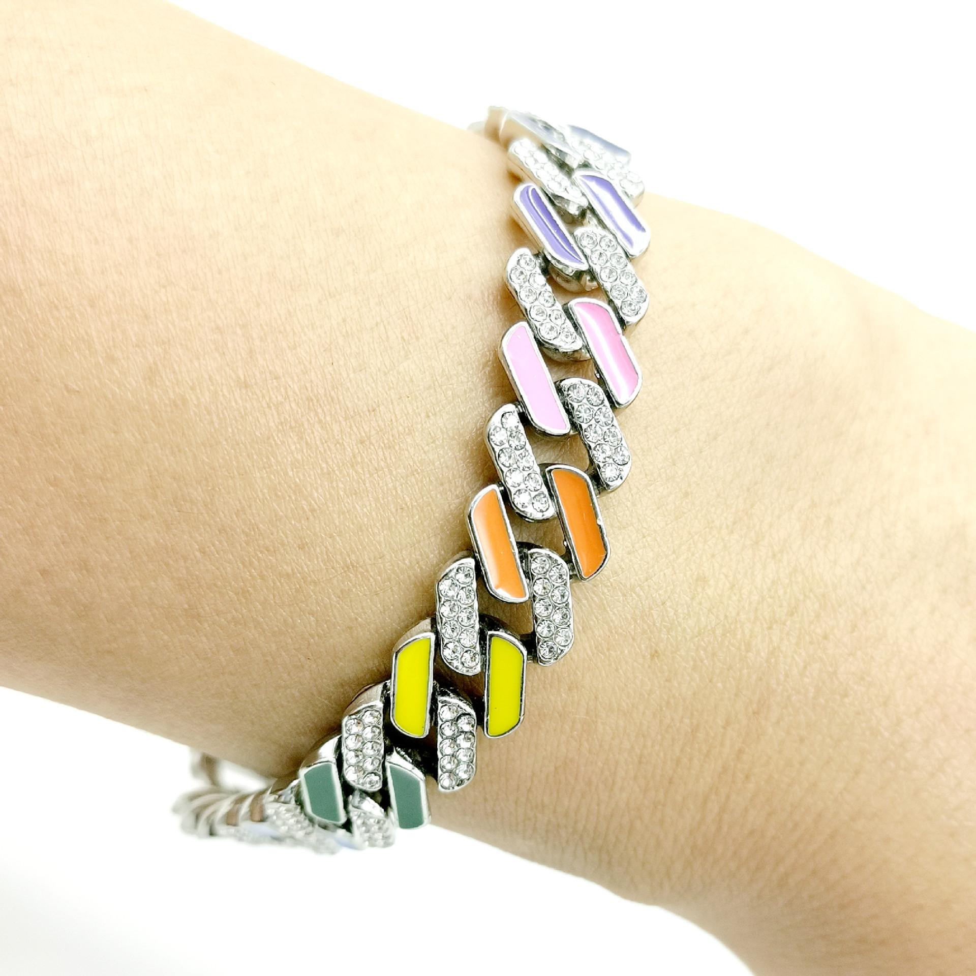 F9D3BA18DA9EFC3BBB72583196D732