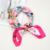 Pañuelo Cuadrado Nuevo Transfronterizo para Mujer de 70 cm Estampado Retro Seda de Imitación Pañuelo de Alta Gama Pañuelo Chal Protector Solar