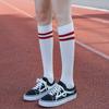 Calcetines de té para la cara al por mayor color sólido dos barras rayas verticales hasta la rodilla calcetines de mujer moda urbana media pantorrilla calcetines de mujer