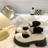 Zapatos pequeños de cuero versátiles con velcro estilo británico de mariposa para mujer, verano, nuevos, mocasines franceses de suela gruesa y tacón grueso para mujer, venta al por mayor