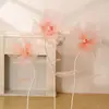Ornatos de Palco de Flores Artificiais Novos Adereços de Casamento Decorações Flores de Rede de Seda Cenas de Vitrine Flores de Gaze de Casamento Decorações de Corredor