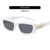 Gafas de Sol de Nuevo Estilo para Mujeres con Rostros Redondos, Efecto Adelgazante, Estilo Europeo y Americano Negro, Gafas de Sol de Moda con un Toque de Alta Gama