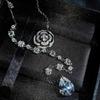 Colar de Camélia Estilo Xiaoxiang Luxo Leve Nicho Senso de Design Avançado Pulseira de Rosa Brinco Stud de Flor Celebridade da Internet Conjunto