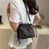 2025 Nuevo Monedero Nuevo Estilo Chino Bolso Plegado de Mano Cruzado con Cierre de Cordón Bolsa de la Suerte Bolso para Llevar Teléfono Móvil