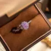 Transmissão ao Vivo Promocional Anel Aberto Octogonal Rosa Milênio Corte Rosa Cravejado com Diamante de Alto Carbono Anel de Rosa Diamante Colorido Atacado