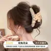 Novo prendedor de cabelo de garra grande de pelúcia 2026, prendedor de cabelo marrom de alta qualidade para mulheres, acessório de cabelo tipo pinça de tubarão para a parte de trás da cabeça, estilo retrô outono e inverno
