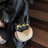 Bolsa de Ombro Cruzada de Moda High-End Estilo Zr Transfronteiriça Versátil Design de Nicho Bolsa de Axila Bolsa de Mão Bolsa Dumpling Armazenamento