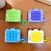 Chaveiro brinquedo criativo de animalzinho que brilha para alívio do estresse, gadget divertido de descompressão para estudantes, pequeno pingente presente atacado