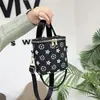 2026 Nuevo Bolso de Cadena con Patrón de Diamantes Transfronterizo para Mujer, Bolso de Hombro de Moda Vintage, Bolso Cruzado Versátil, Bolso de Mano Tipo Caja