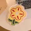 Toalha Infantil para o Dia do Professor para Crianças de Dez Anos, Lenço Cartoon Vermelho e Amarelo em Formato de Ovo para Jardim de Infância