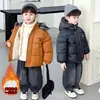 Jaqueta de Algodão Forrada com Lã Xadrez de Inverno para Meninos, Estilo Coreano, Casaco de Algodão Espesso e Estiloso da Moda para Crianças, Jaqueta Acolchoada de Algodão para Crianças Pequenas e Médias