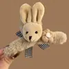Pinza para el Pelo de Peluche de Conejo y Oso Linda para Otoño e Invierno Pinza de Tiburón para Mujeres Pinza Grande de Peluche para el Cabello Tocado