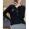 Camiseta interior casual japonesa de otoño nueva 2023 principios de otoño nueva de cuello en V ajustada cómoda holgada suéter de punto para mujer