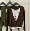 Camiseta de manga larga de color liso estilo coreano, una nueva colección de otoño con corte holgado, efecto adelgazante y diseño versátil, disponible en tallas grandes para mujer
