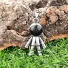 Colgante Popular de Celebridad de Internet Transfronterizo Metal Astronauta Acero Inoxidable Cadena de Clavícula Personalizada Accesorio de Collar Simple y Elegante