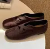 Sapatilhas femininas casuais novas de outono, estilo slip-on com cruzado, sapatos da moda, sapatos baixos, estilo delicado, versáteis, 2026