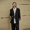 Blazer de mujer a cuadros patchwork con cuello en V, juvenil y reductor de edad, nueva moda otoño 2026, chaqueta de traje versátil de estilo Hong Kong, holgada
