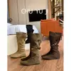 Botas de Cano Alto com Babados Aumenta-Altura Sazonal para Mulheres, Botas de Cano Alto Retro de Uso Duplo, Novas Botas Western Cowboy de Bico Fino para Outono/Inverno