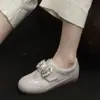 Zapatillas Blancas de Moda con Pedrería para Mujer, Nuevas de Otoño 2026 Zapatos Casuales para Exteriores, Ligeros Cómodos Versátiles de Punta Redonda Zapatos de Entrenamiento Alemanes