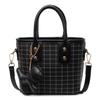 Bolsa Pequena Feminina da Moda 2025 Nova Xadrez Versátil Ombro Transversal Popular Bolsa de Mão Bolsa Saco Este Ano
