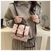 Bolsas de Estudiante para Niñas Pequeñas de Moda y Gama Alta 2025, Mochilas Populares de Este Año, Mochilas de Diseño de Nicho para Mujeres