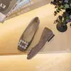Sapatos de Camurça Quadrados de Bico Baixo Elegantes Leve Luxo Toque de Alto Padrão Slip-On Temperamento Para o Trabalho com Saias Sapatos Pequenos Femininos