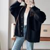 Cardigan de Tricô Estilo Novo Preguiçoso Chique com Bolsos de Botão, Suéter Casaco Feminino Outono e Inverno Macio com Decote V Solto de Comprimento Médio