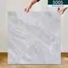 Adesivos de Chão Autoadesivos, Azulejos de Chão de PVC Brilhantes, Adesivos de Chão Espessados para Aplicação Direta em Pisos de Cimento