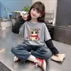 Moda Infantil Versátil e Elegante Base Camada de Lã Alemã Patchwork Outono Inverno Novo Estilo Coreano Camada Interna Quente Infantil Top Falso de Duas Peças