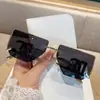 Novos Óculos de Sol de Metal Fashion Sem Aro Borda Cortada Armação Grande Perna Curva Letra Oca para Mulheres Estilo Coreano Tendência Estilo de Rua