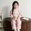 Conjunto dulce para niña de principios de otoño, sudadera de moda estilo coreano para primavera y otoño con lazo y pantalones de pierna ancha, conjunto de dos piezas moderno para niños