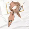 Ins Novo Estilo Coreano Lenço Pequeno de Lã para Menina Conjunto de Pescoço Quente Tricotado Moda Outono e Inverno Lenço Pequeno com Canto Pontiagudo