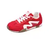 Em estoque altura interna aumentando Sapatos de treino alemães femininos 2026 novo estilo verão finos respiráveis Sapatos Forrest Gump esportivos casuais sapatos brancos