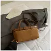 Bolso Retro de Nicho Coreano para Mujer Otoño e Invierno 2025 Nuevo Bolso de Hombro Cruzado de Moda Bolso de Viaje de Alta Gama