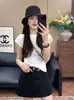 Camiseta Simples da Moda Estilo Coreano com Listras e Manga Curta para Mulheres, Nova Coleção de Verão 2026 Casual Versátil Slim-Fit para Figuras Baixas