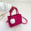 Bolso de verano 2023, nuevo estilo, bolso de hombro sencillo y moderno para mujer, bolso cuadrado pequeño portátil, bolso cruzado informal para mujer.