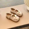Sapatos Casuais de Couro para Meninas Verão 2025 Novos Sapatos de Princesa para Crianças Sapatos para Crianças Médias e Grandes Solado Macio Bordado Estilo Chinês Sapatos de Bebê