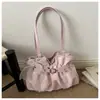Bolso de axila negro de lunares para mujer 2026 nuevo de moda de alta gama ligero de nicho para ir al trabajo de gran capacidad