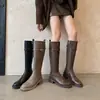 Botas de cavaleiro femininas de couro, botas longas de cano alto, novo estilo outono e inverno, couro genuíno, bico redondo, zíper lateral, salto médio grosso, botas retas até o joelho