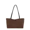 Moda Nova Outono 2026 Bolsa Tote de Grande Capacidade de Alto Valor Bolsa de Ombro Único Transversal de Nicho Feminina Bolsa Tote para o Trabalho